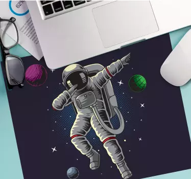 Herná podložka pod myš astronaut plávajúci vo vesmíre - Tenstickers