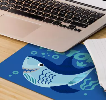 Originálna podložka pod myš s hravým dizajnom žraloka - Tenstickers