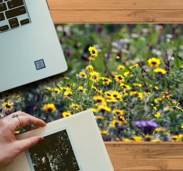 Originálna podložka pod myš s živým kvetinovým pozadím - Tenstickers