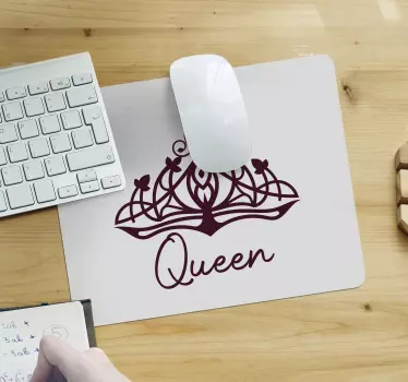 Podložka pod myš s menom elegantný korunkový motív - Tenstickers