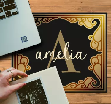 Podložka pod myš s menom elegantný monogramový dizajn - Tenstickers