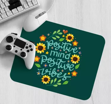 Podložka pod myš s textom pozitívne myšlienky a vibrácie - Tenstickers