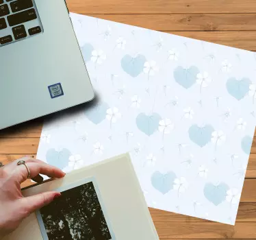 Podložka pod myš so vzorom kvetinové srdce - Tenstickers