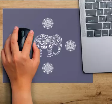Podložka pod myš so vzorom ozdobný sloní motív - Tenstickers