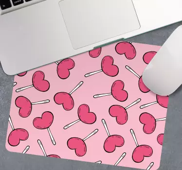 Podložka pod myš so vzorom srdiečkových lízatiek - Tenstickers