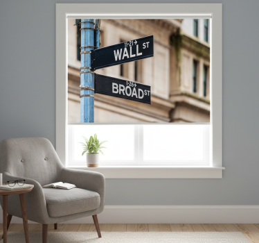 Béžová roleta s nápisom wall street new york - Tenstickers