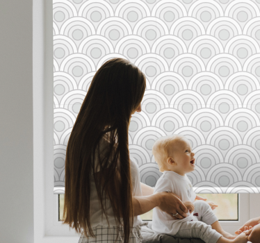 vzorovaná roleta zakrivené šedé vzory - Tenstickers