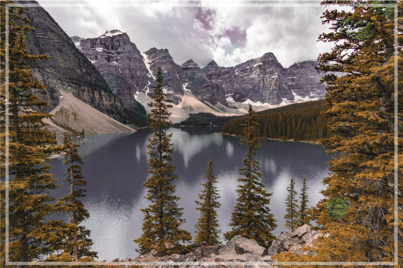 Moderné prestieranie na stôl malebný pohľad na hory - Tenstickers