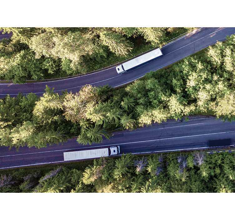 fototapeta moto nákladné autá na diaľnici - Tenstickers