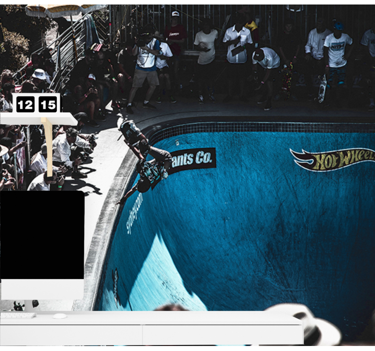 fototapeta moto skateboardista predvádzajúci trik - Tenstickers