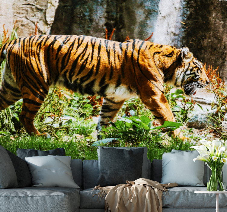 Fototapety so zvieratami majestátny tiger v pohybe - Tenstickers