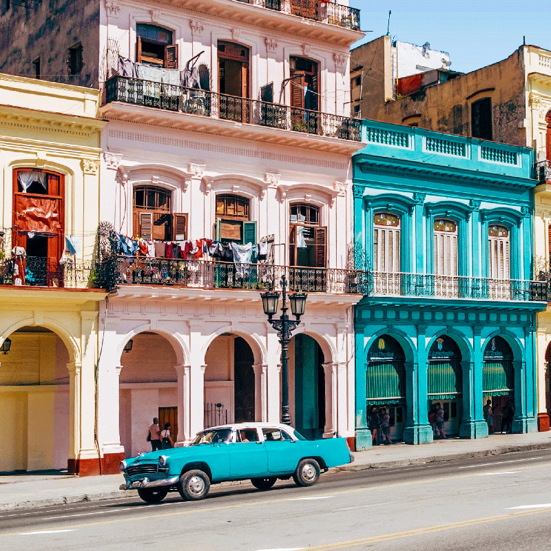 Plagát na izbu s modro-ružovým dizajnom ulíc a áut - Tenstickers