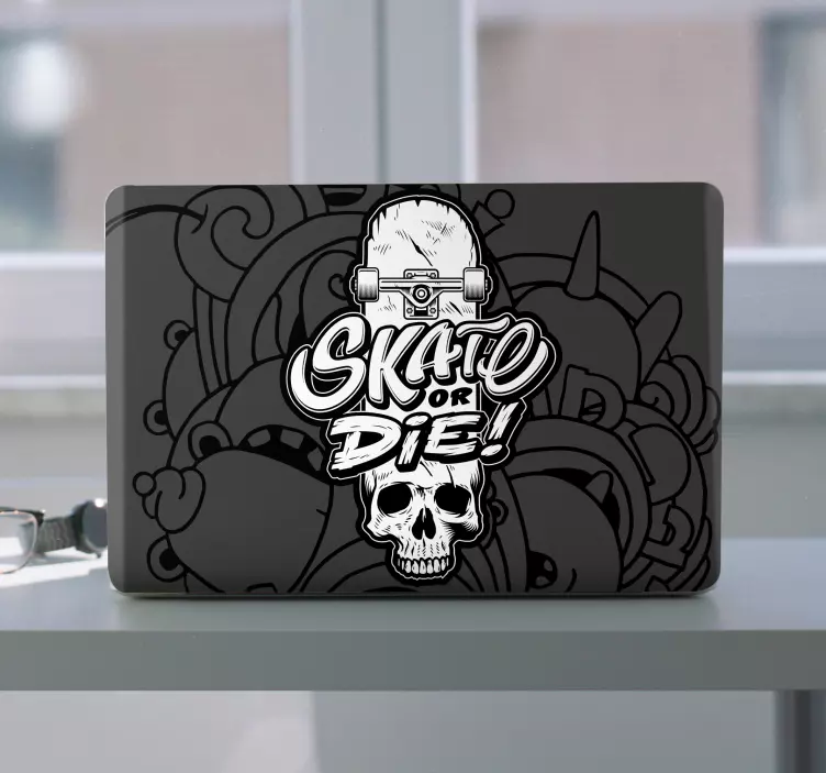 Nálepka na notebook ilustrácia lebky na skateboarde - Tenstickers