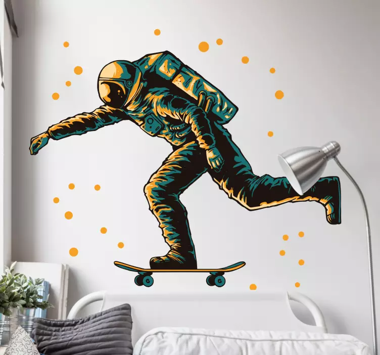 nalepky na stenu zvierata figúrka astronauta na skateboarde - Tenstickers