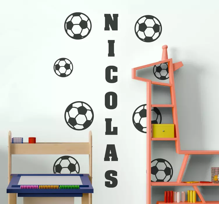 Prispôsobená menovka na stenu na futbal - Tenstickers