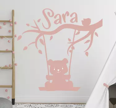 Nálepka pre deti personalizovaná hojdačka s medveďom - Tenstickers