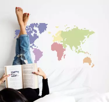Nálepka s mapou sveta pixelované geografické oblasti - Tenstickers
