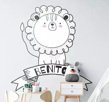 Roztomilý lev so štítkom na stenu do spálne s menom deti - Tenstickers