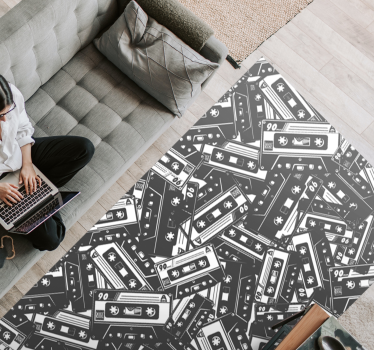 Kazetový retro koberec z 90. Rokov - Tenstickers