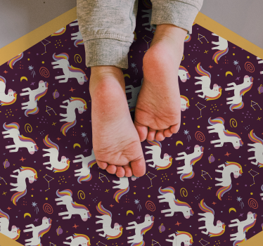Ručne kreslený vinylový koberec so vzorom jednorožca - Tenstickers